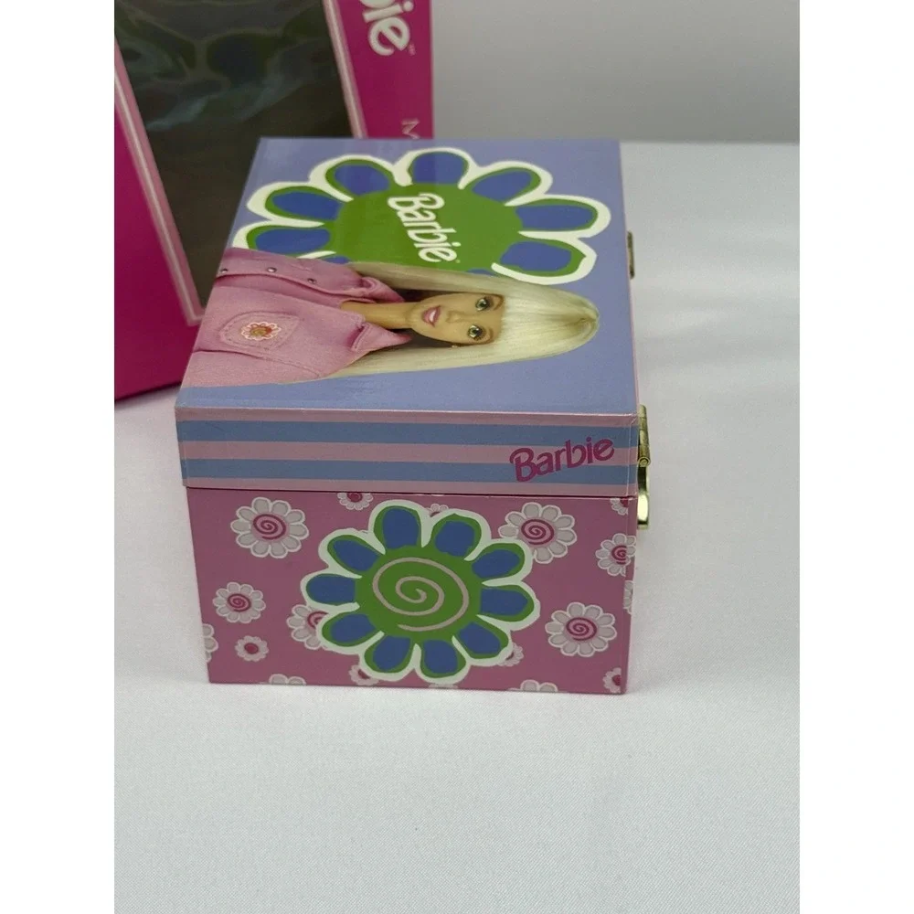 Vintage 1999 BARBIE MUSIC BOX MOTION FIGURINE & Jewelry Box by Mattel New RARE